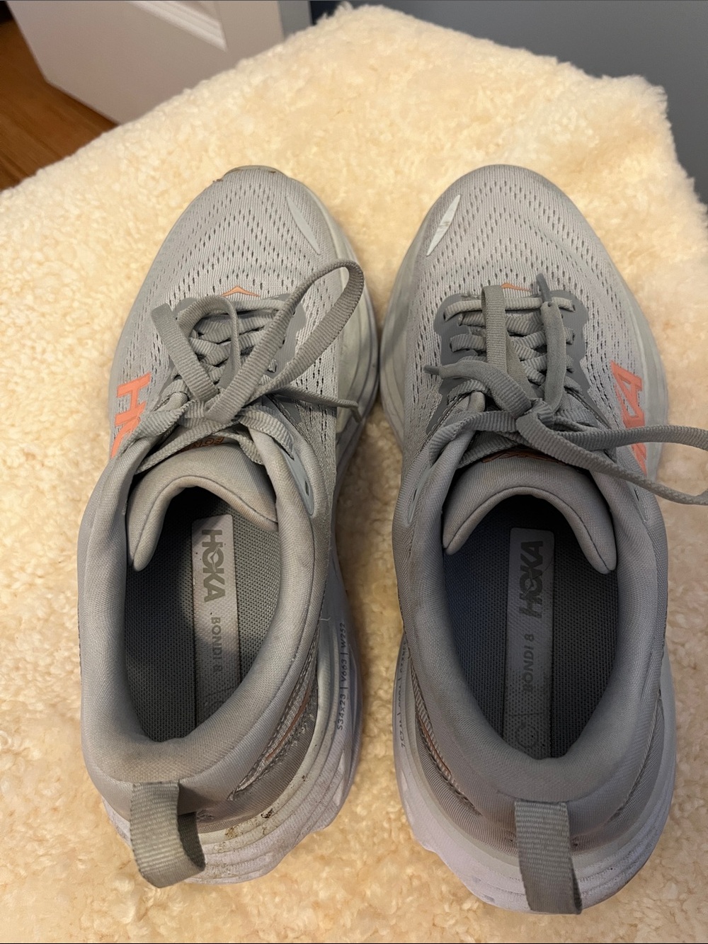 Hoka Bondi 8 running shoe gray and coral - Picture 3 of 5